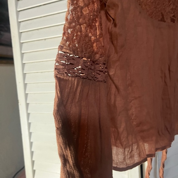 MUDD Copper Tan Bell Sleeve Lace Tie Front Blouse - Picture 7 of 9